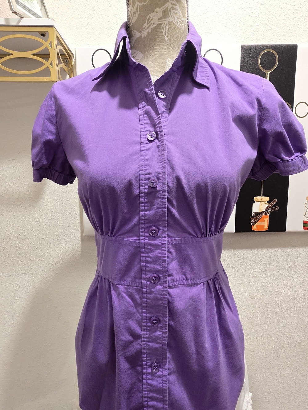XS New York & Company Purple Button-Front Short Sleeve Shirt